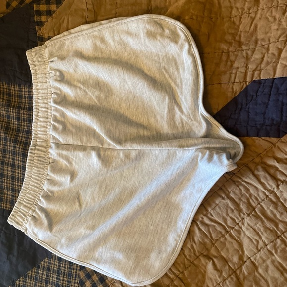 3 bundle high waisted shein shorts - Picture 5 of 6